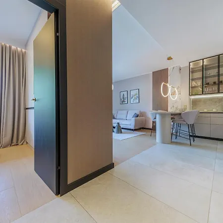 Golden Tide By The Sea Plaza41 By Prostywynajem Appartement